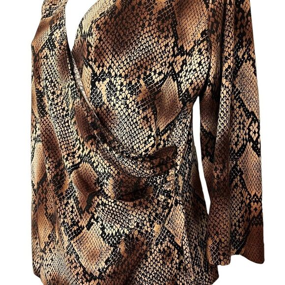 CHICO'S Brown Snakeskin Snake Reptile Print V-Neck Wrap Jersey Knit Top 1 / M - Picture 4 of 16